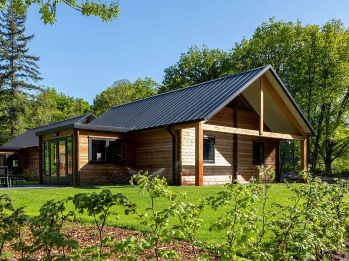 Cosy Wooden House Amid Woods In Soesterberg Utrecht Exterior foto